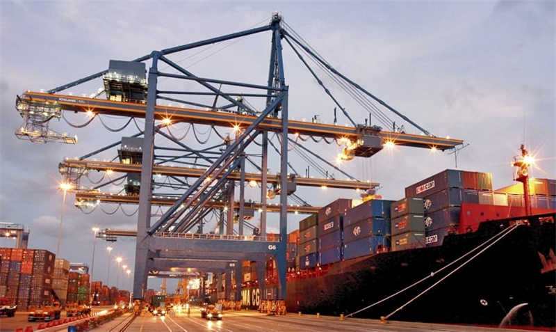 STS (Ship-to-shore) Crane