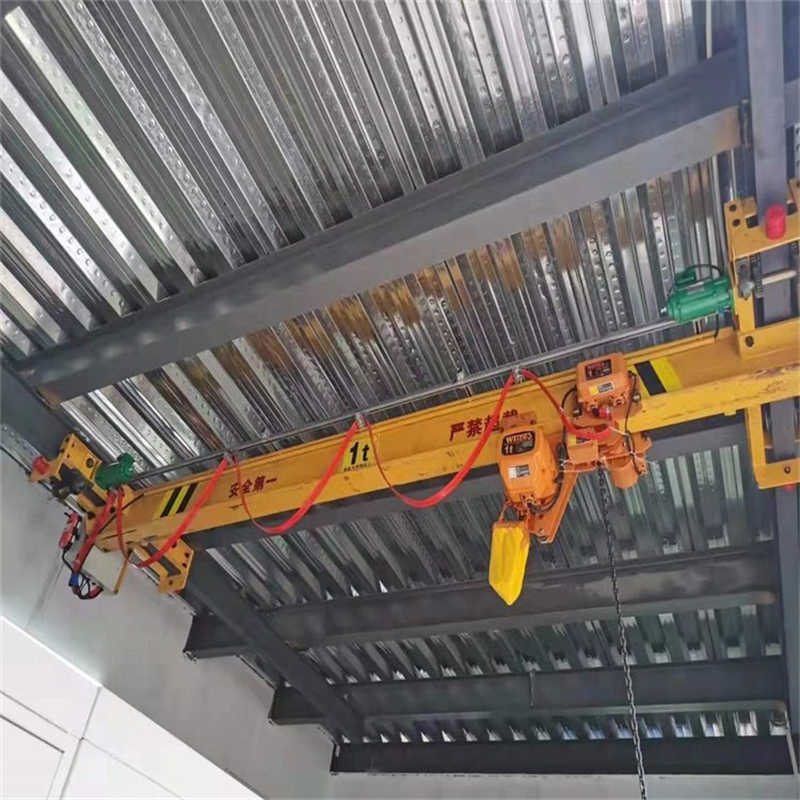 Underhung Crane Installation