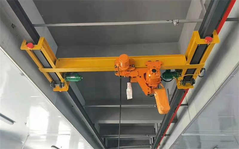 Underhung Cranes Solve Space Challenges
