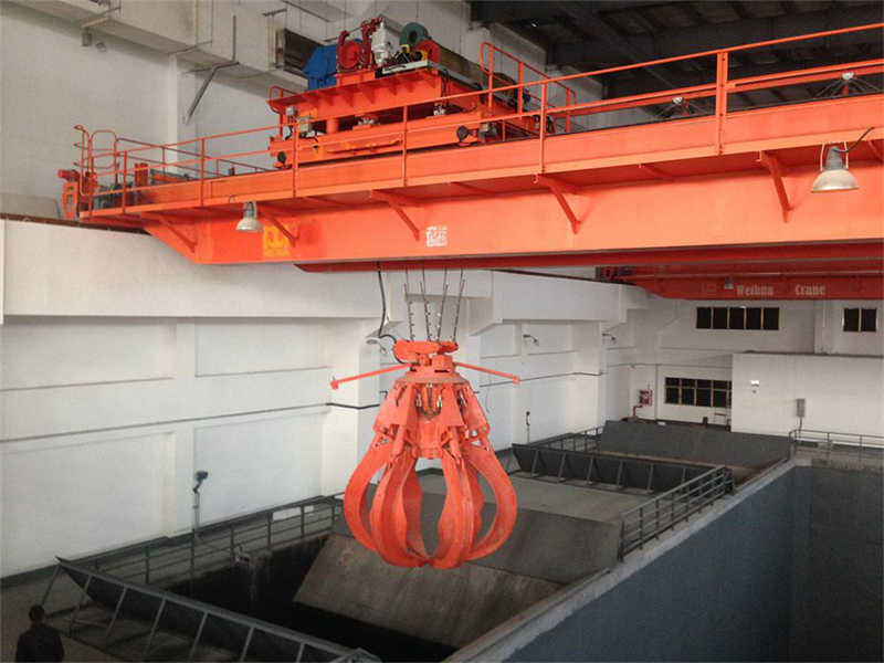 Scrap Grabbing Overhead Crane