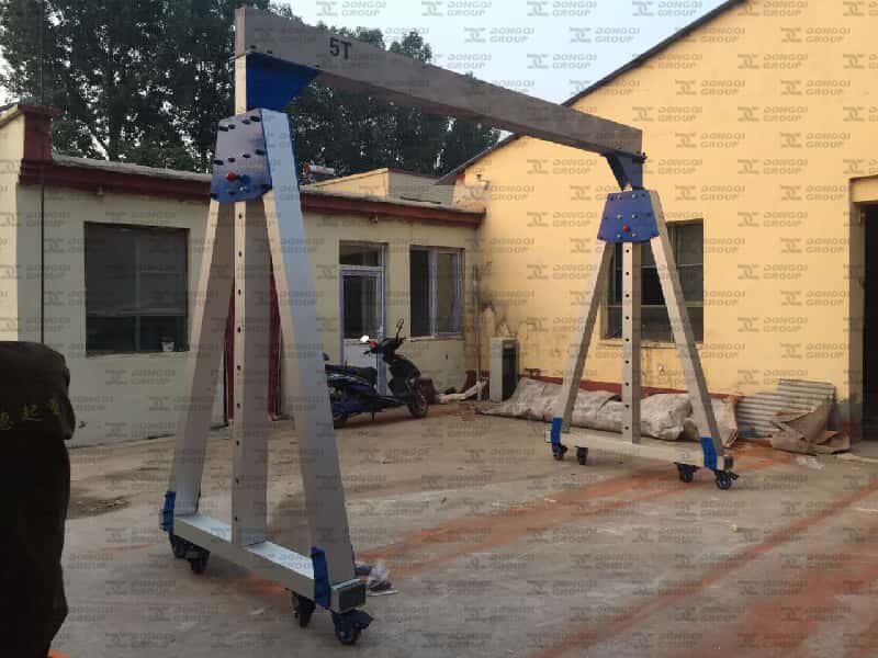 Aluminum alloy portable gantry crane frame