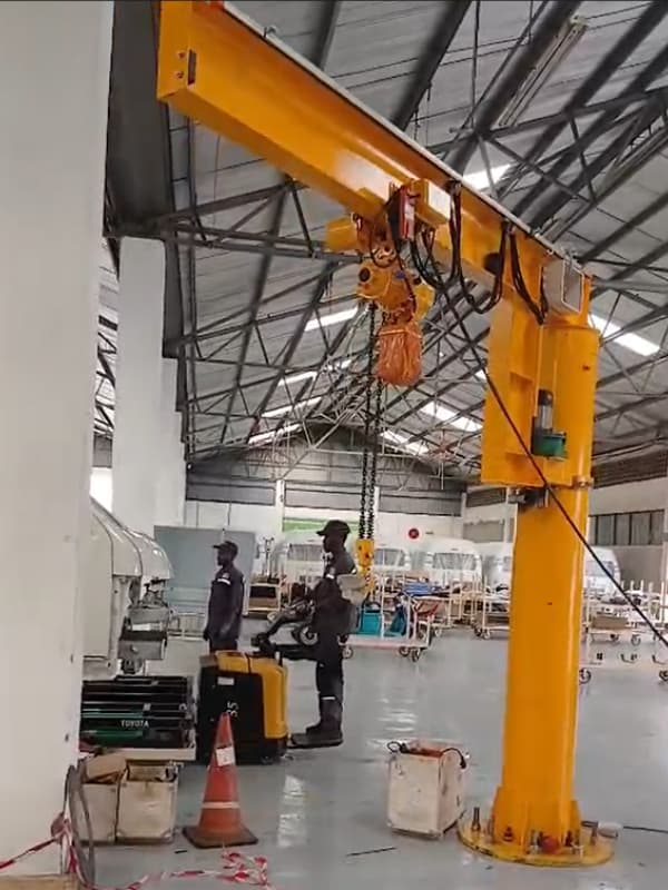 A BZ type 1 ton jib crane has begun operation at a factory in Kenya